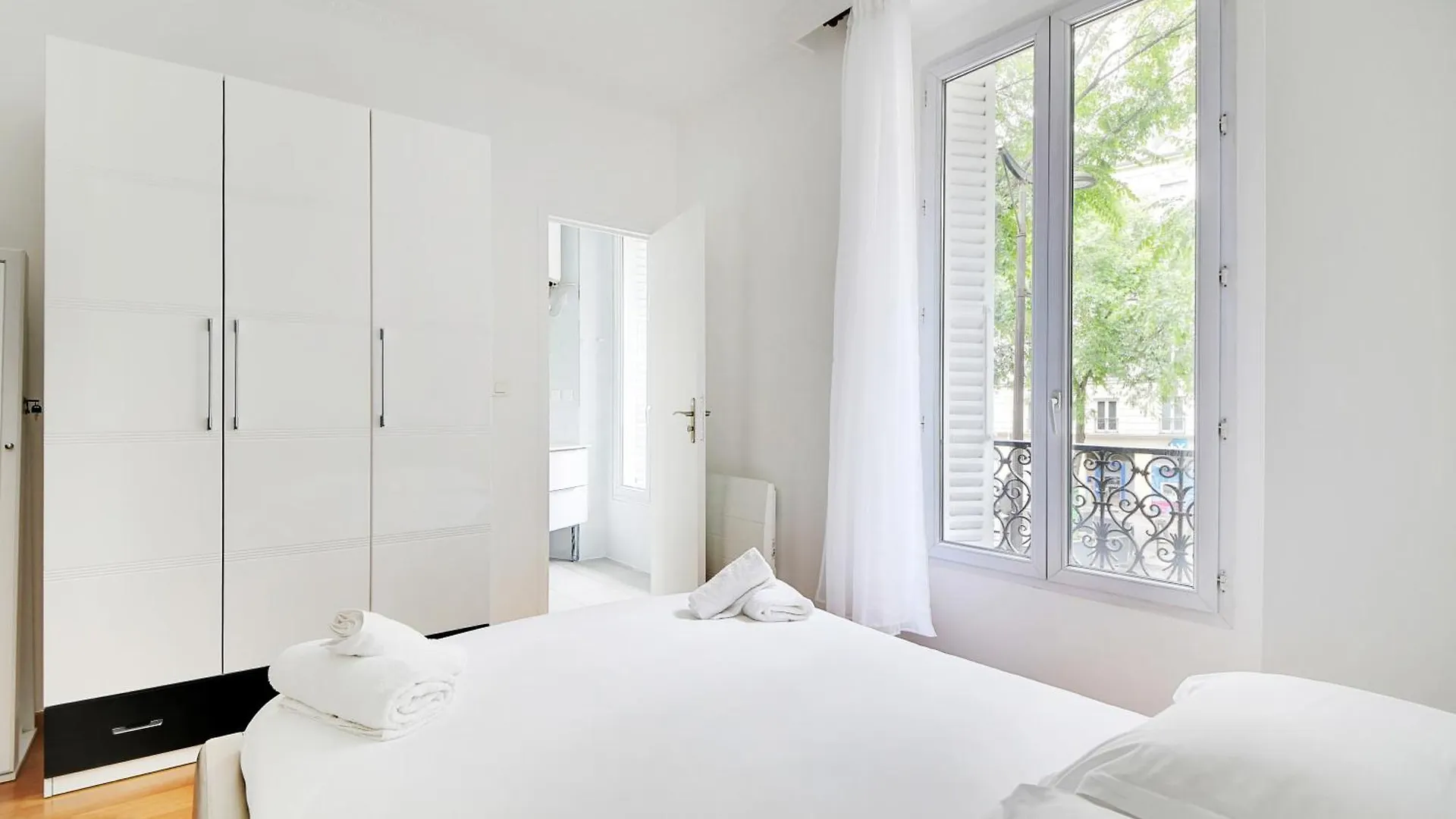 Apartament Vivez Au Coeur Du Centre De Paris! Metro A 1Min - Proche Republique Francja