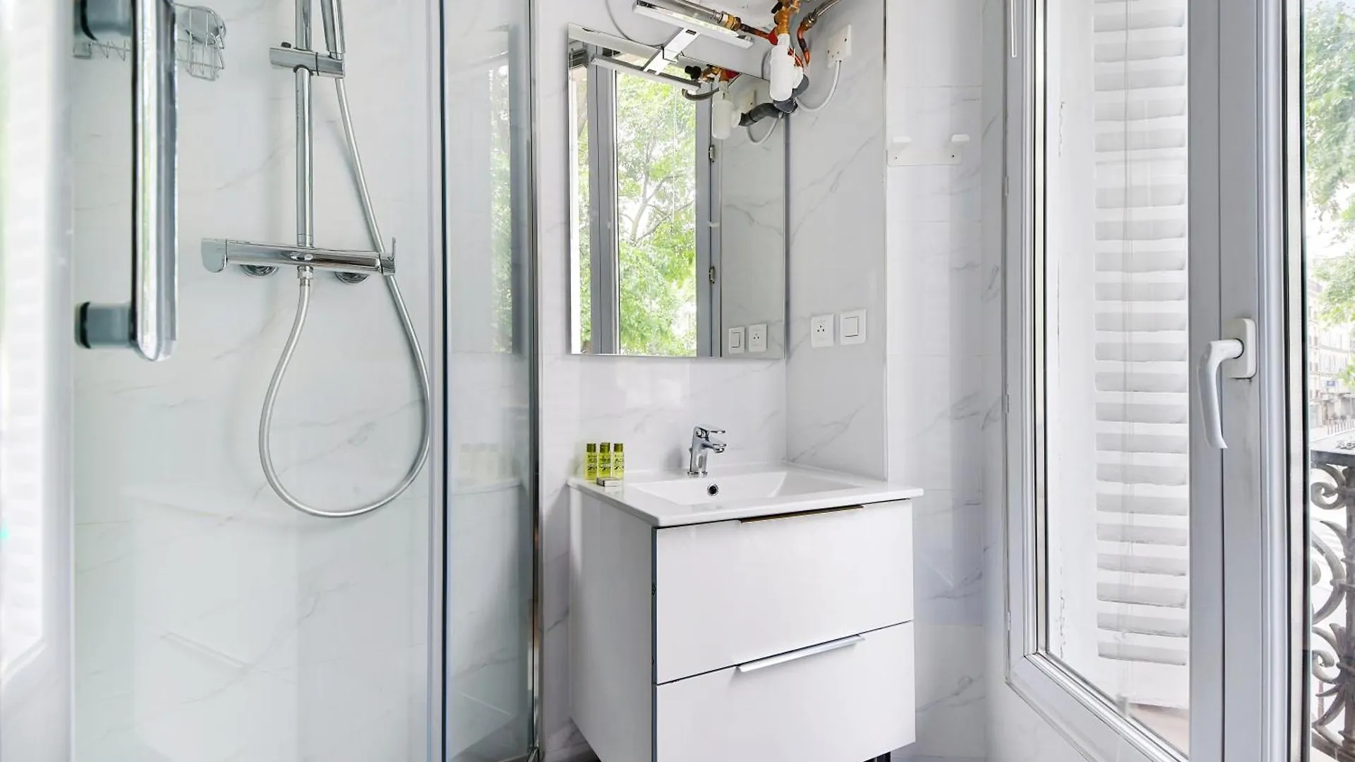 Apartament Vivez Au Coeur Du Centre De Paris! Metro A 1Min - Proche Republique  Paryż